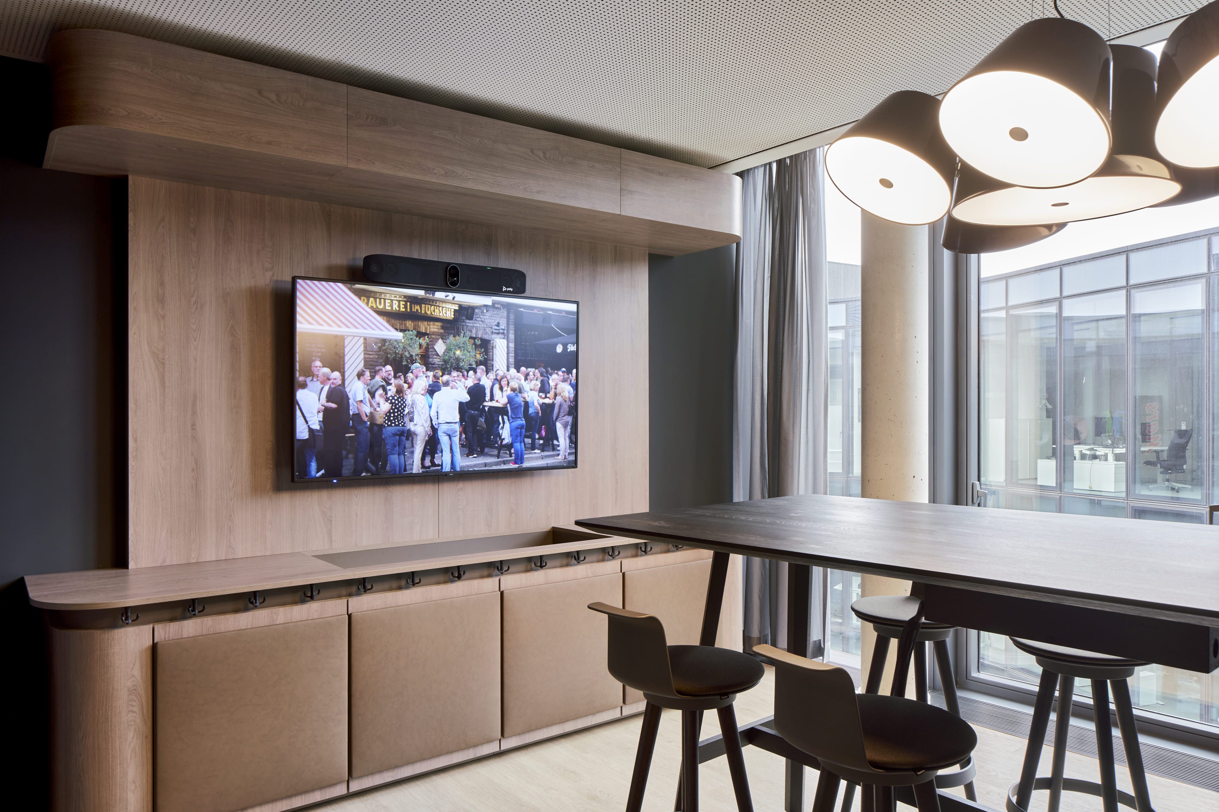 STATTURA-referenzprojekt-Unternehmensberatung-Düsseldorf-Meetingsraum-Altstadt